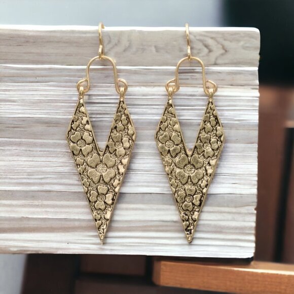 Modern Gold Flower Earrings - Picture 3 of 4